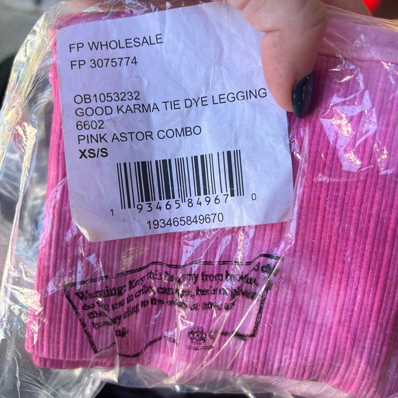 NWT Free People Movement Good Karma Tie Dye Leggings in XS/S & M/L - Picture 8 of 10